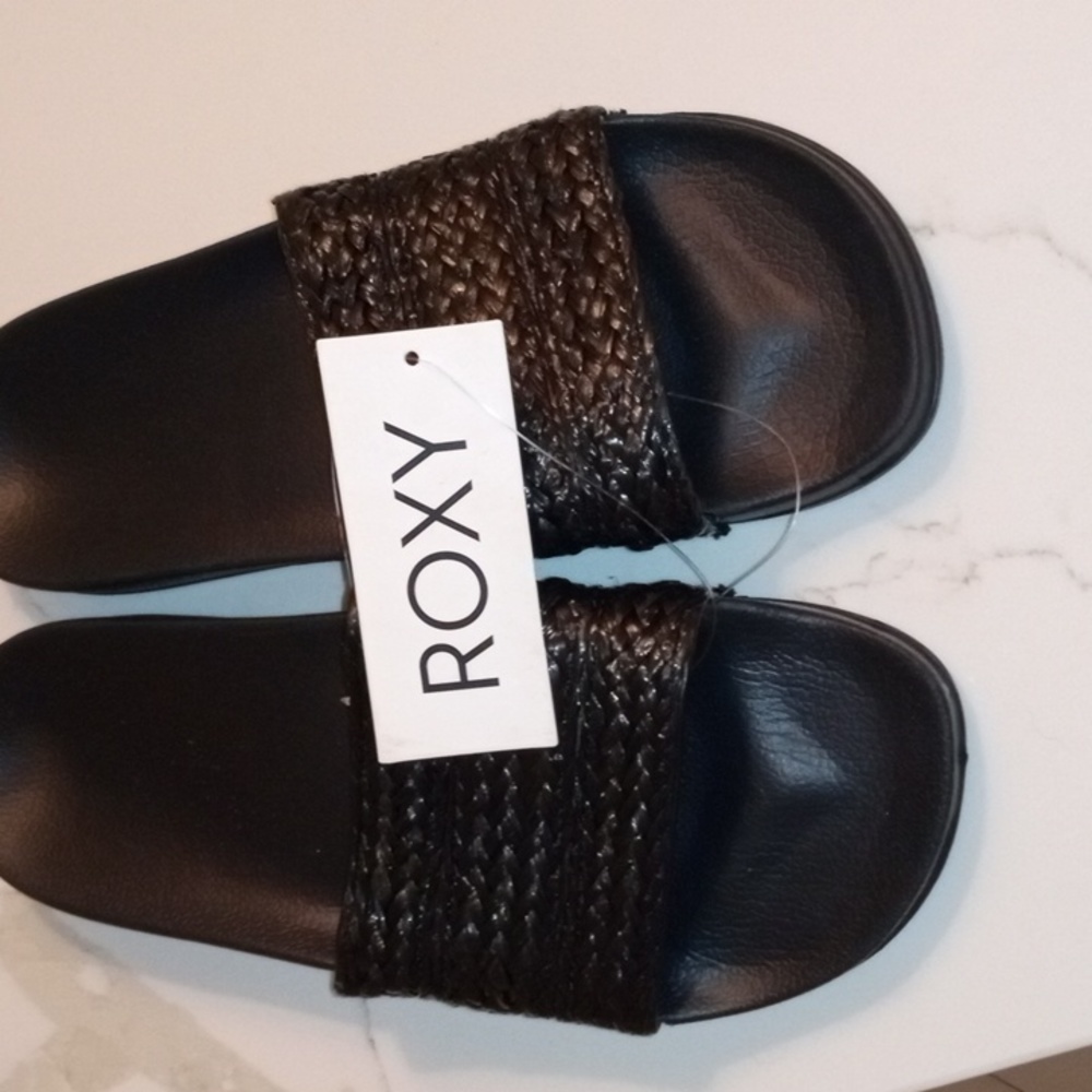 ROXY POOL SLIDES